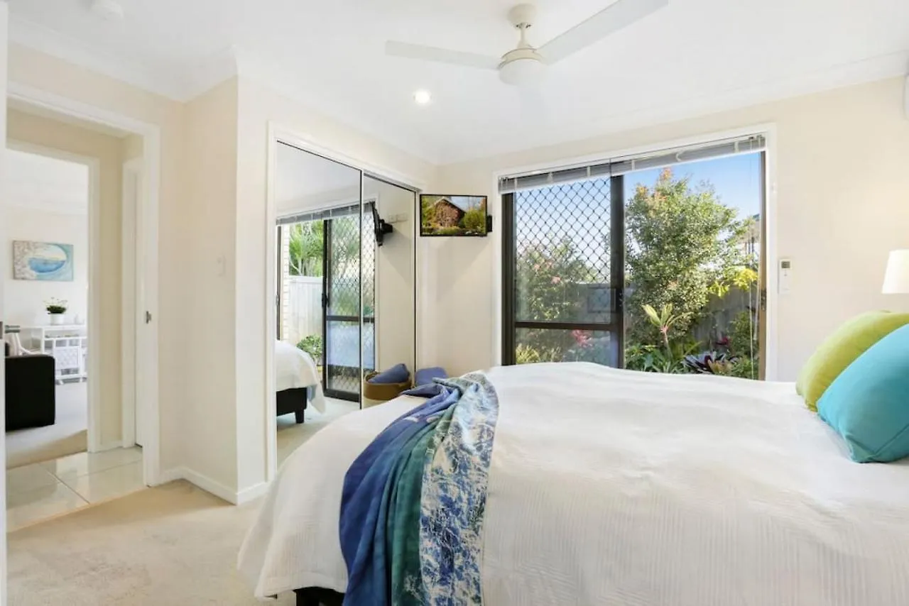 Tropical Suite Private Central Buddina Style דירה