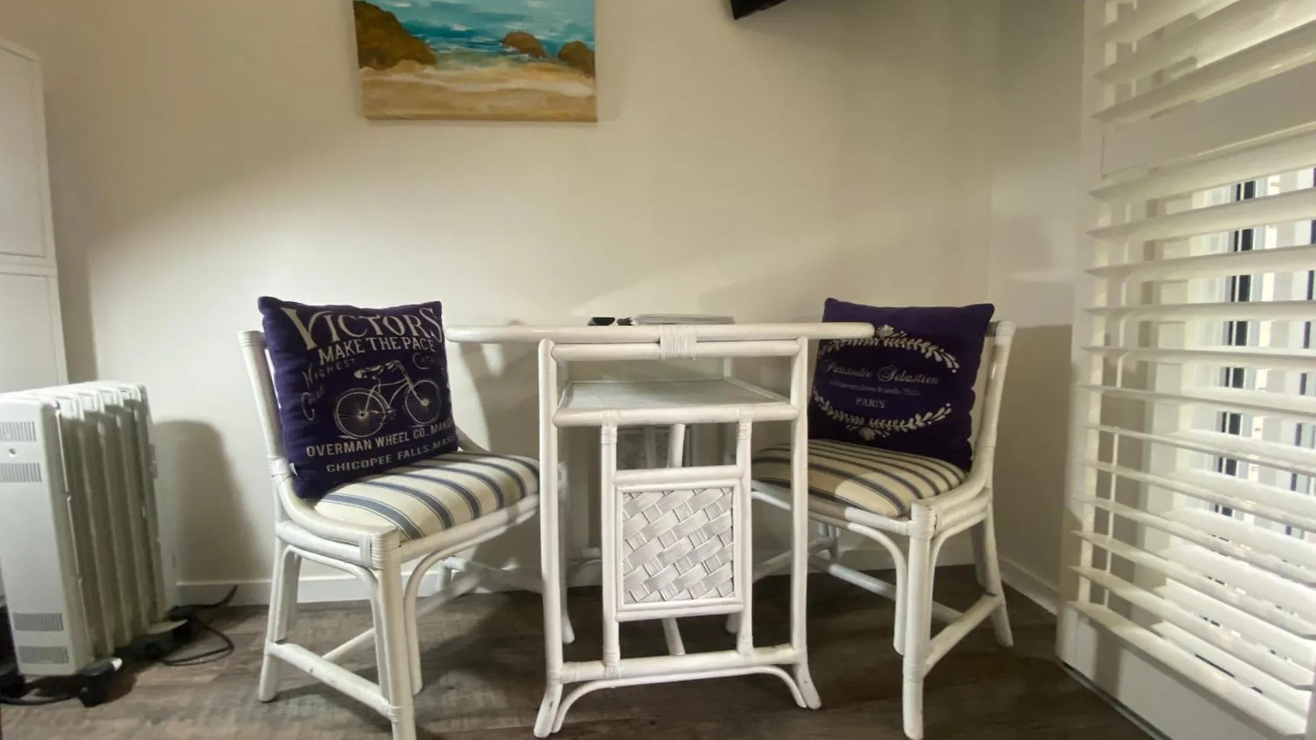 Tropical Suite Private Central Buddina Style